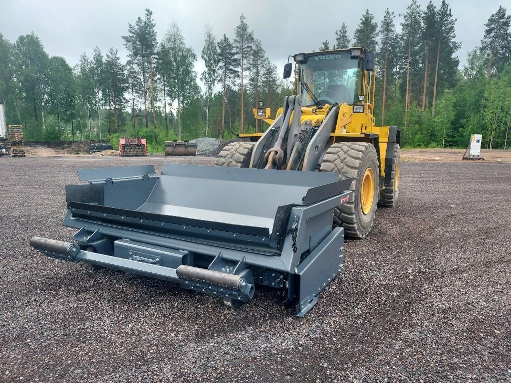 Reptail Road widener - Motoniveladora: foto 3 Reptail Road widener - Motoniveladora: foto 3