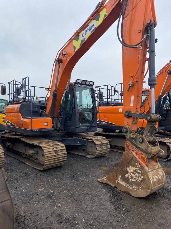 Doosan DX 140 LC - Escavadora de rastos: foto 2 Doosan DX 140 LC - Escavadora de rastos: foto 2