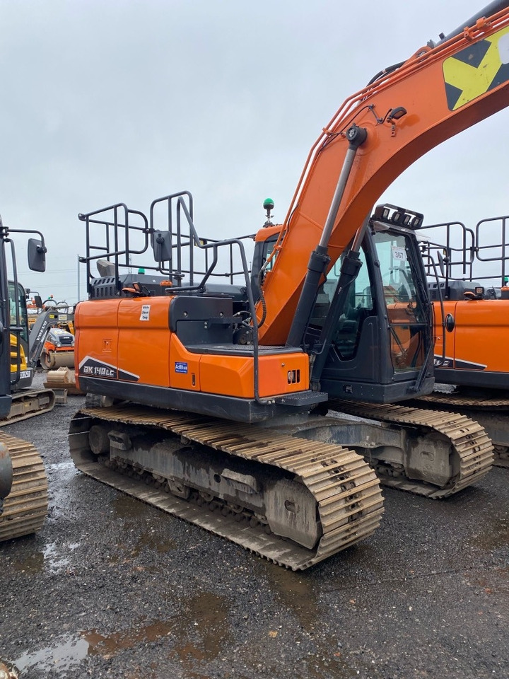 Doosan DX 140 LC - Escavadora de rastos: foto 1 Doosan DX 140 LC - Escavadora de rastos: foto 1
