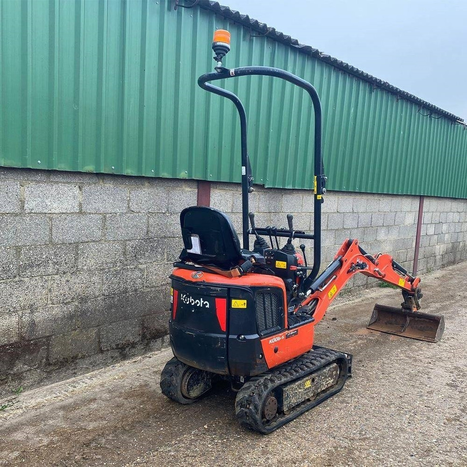 Kubota K008-5 - Mini escavadeira: foto 2 Kubota K008-5 - Mini escavadeira: foto 2