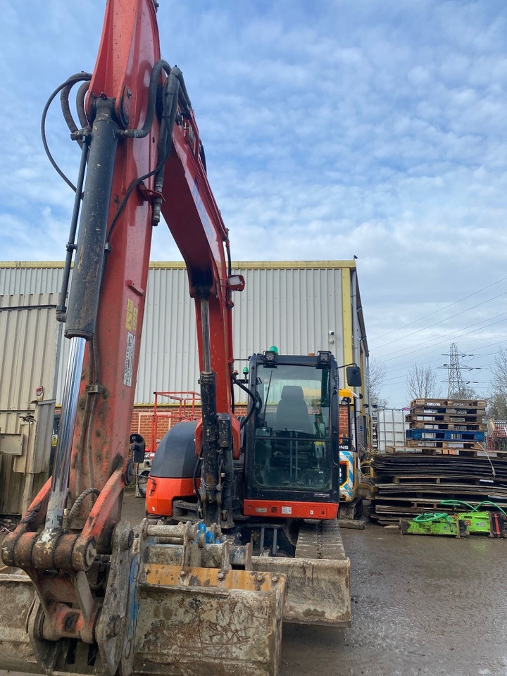 Kubota KX 080-4 - Mini escavadeira: foto 1 Kubota KX 080-4 - Mini escavadeira: foto 1