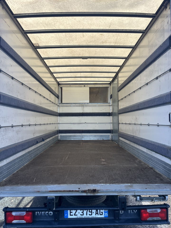 IVECO DAILY - Carrinha de contentor: foto 5 IVECO DAILY - Carrinha de contentor: foto 5