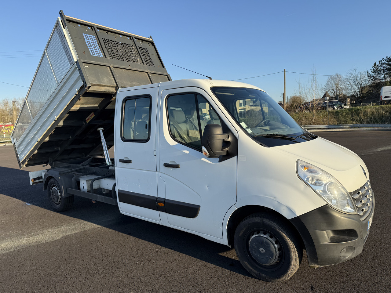 RENAULT MASTER 2.3DCI125 BENNE ACIER DOUBLE CABINE ROUE SIMPLE + REHAUSSE DE RIDELLE - Carrinha basculante: foto 1 RENAULT MASTER 2.3DCI125 BENNE ACIER DOUBLE CABINE ROUE SIMPLE + REHAUSSE DE RIDELLE - Carrinha basculante: foto 1
