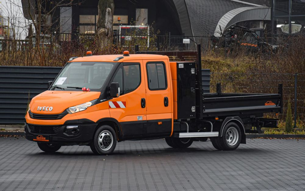 Iveco DAILY 35C16 / 2.3 - 160 KM / BRYGADÓWKA / 6 OSOBOWY / DOSTAWCZE / SKRZYNIA / KLIMA / NAWIGACJA / KAMERA COFANIA / TEMPOMAT / SERWISOWANY / SPROWADZONY - Carrinha cabine dupla: foto 1 Iveco DAILY 35C16 / 2.3 - 160 KM / BRYGADÓWKA / 6 OSOBOWY / DOSTAWCZE / SKRZYNIA / KLIMA / NAWIGACJA / KAMERA COFANIA / TEMPOMAT / SERWISOWANY / SPROWADZONY - Carrinha cabine dupla: foto 1
