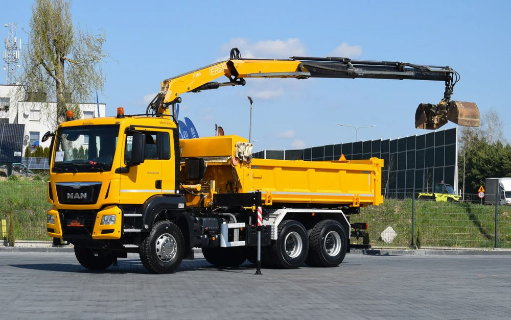 MAN TGS 26.400 / 6x4 / EURO 6 / UDT / HDS FASSI 165 / WYSUW x3 / ROTATOR / CHWYTAK / STEROWANIE RADIOWE / WZMOCNIONA RAMA / WYWROTKA / HYDROBURTA / AUTOMAT / 2017 / NOWE OPONY - 100% / NISKI PRZEBIEG - Camião basculante, Camião grua: foto 1 MAN TGS 26.400 / 6x4 / EURO 6 / UDT / HDS FASSI 165 / WYSUW x3 / ROTATOR / CHWYTAK / STEROWANIE RADIOWE / WZMOCNIONA RAMA / WYWROTKA / HYDROBURTA / AUTOMAT / 2017 / NOWE OPONY - 100% / NISKI PRZEBIEG - Camião basculante, Camião grua: foto 1