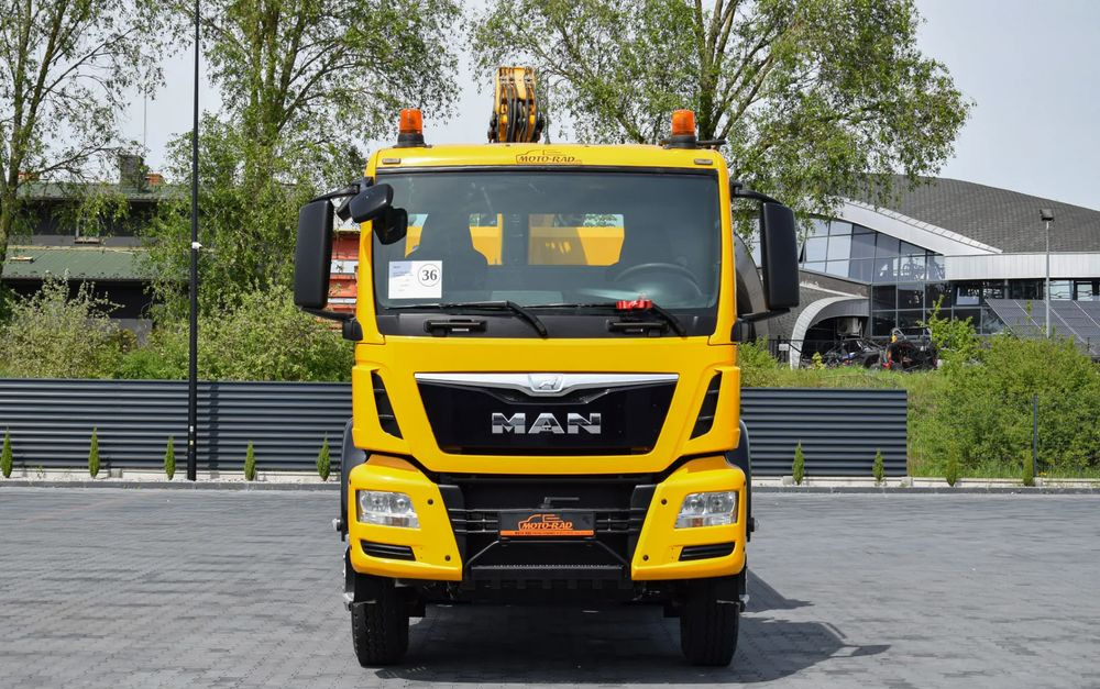 MAN TGS 26.400 / 6x4 / EURO 6 / UDT / HDS FASSI 165 / WYSUW x3 / ROTATOR / CHWYTAK / STEROWANIE RADIOWE / WZMOCNIONA RAMA / WYWROTKA / HYDROBURTA / AUTOMAT / 2017 / NOWE OPONY - 100% / NISKI PRZEBIEG - Camião basculante, Camião grua: foto 2 MAN TGS 26.400 / 6x4 / EURO 6 / UDT / HDS FASSI 165 / WYSUW x3 / ROTATOR / CHWYTAK / STEROWANIE RADIOWE / WZMOCNIONA RAMA / WYWROTKA / HYDROBURTA / AUTOMAT / 2017 / NOWE OPONY - 100% / NISKI PRZEBIEG - Camião basculante, Camião grua: foto 2