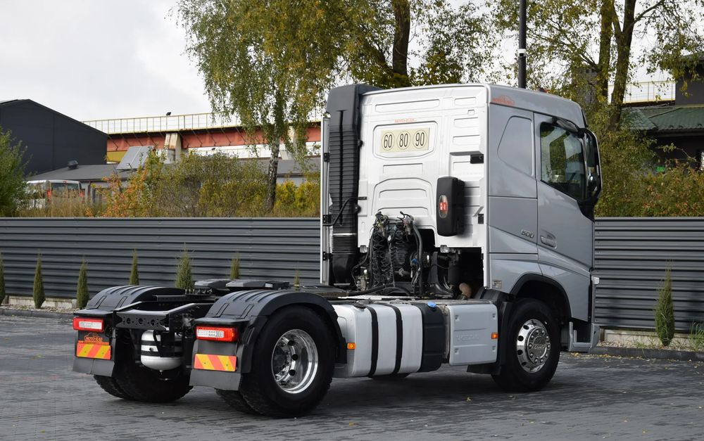 Volvo FH500 / NISKA KABINA / HYDRAULIKA / EURO 6 / ACC / LEDY / ALUFELGI / SERWISOWANY / SPROWADZONY - Tractor: foto 5 Volvo FH500 / NISKA KABINA / HYDRAULIKA / EURO 6 / ACC / LEDY / ALUFELGI / SERWISOWANY / SPROWADZONY - Tractor: foto 5