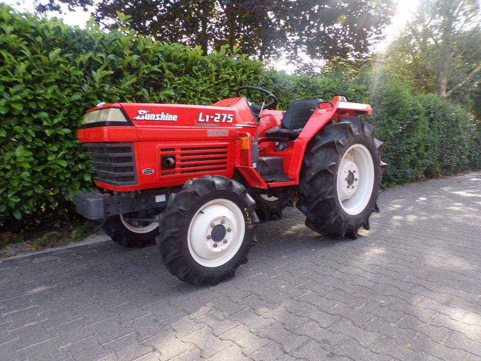Kleintraktor Kubota L1-275 - Mini trator: foto 1 Kleintraktor Kubota L1-275 - Mini trator: foto 1