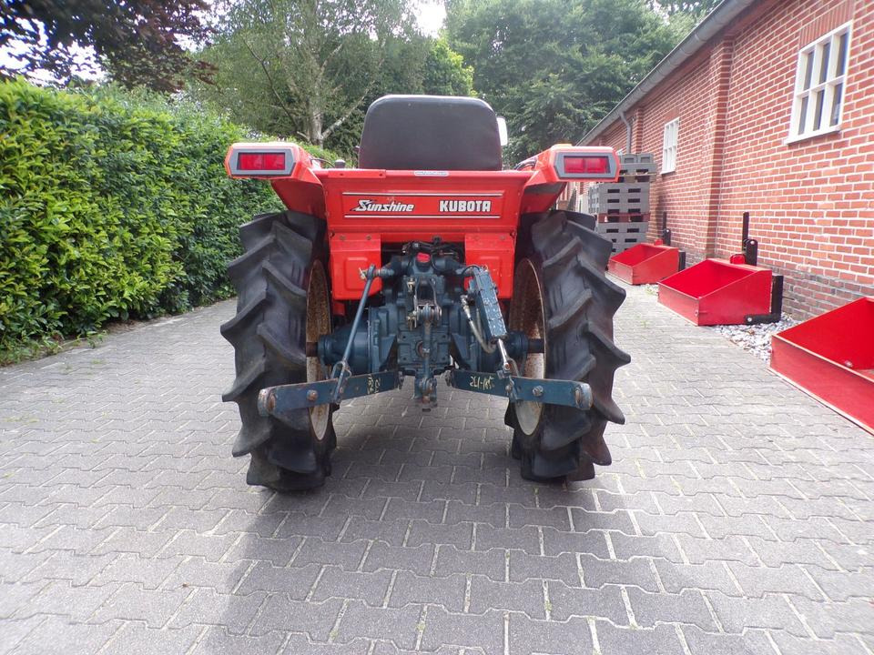 Kleintraktor Kubota ZL1-185 - Mini trator: foto 5 Kleintraktor Kubota ZL1-185 - Mini trator: foto 5