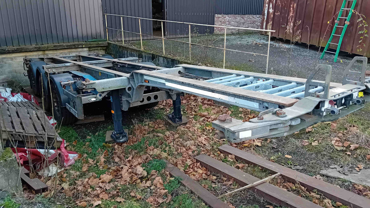 SCHMITZ CARGOBULL châssis porte-conteneur semi-remorque Os  - type SGF*3 - adaptable pour conteneur 20' et 40' - Semi-reboque transportador de contêineres/ Caixa móvel: foto 1 SCHMITZ CARGOBULL châssis porte-conteneur semi-remorque Os  - type SGF*3 - adaptable pour conteneur 20' et 40' - Semi-reboque transportador de contêineres/ Caixa móvel: foto 1