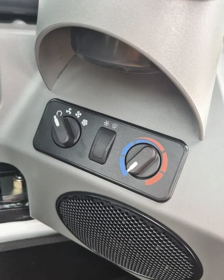 Mini pá carregadora BOBCAT S450: foto 19