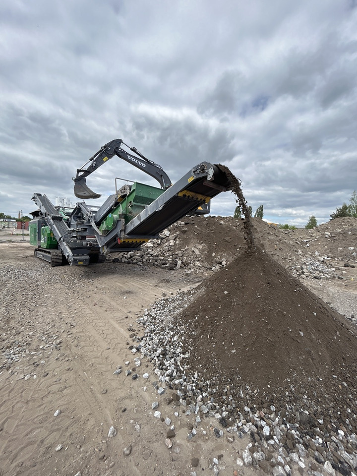 McCloskey J3CR - Britador de mandíbula: foto 1 McCloskey J3CR - Britador de mandíbula: foto 1