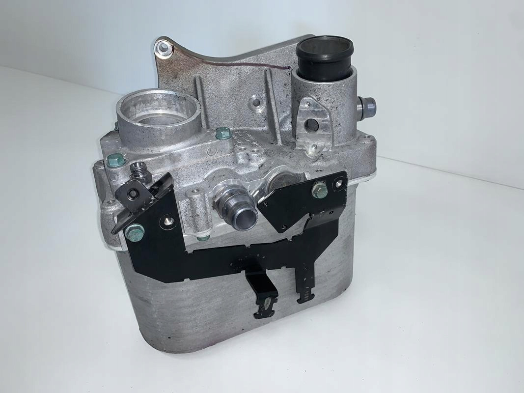 CHŁODNICA POWIETRZA INTERCOOLER MAN TGX TGS EURO 6 - Intercooler para Camião: foto 2 CHŁODNICA POWIETRZA INTERCOOLER MAN TGX TGS EURO 6 - Intercooler para Camião: foto 2