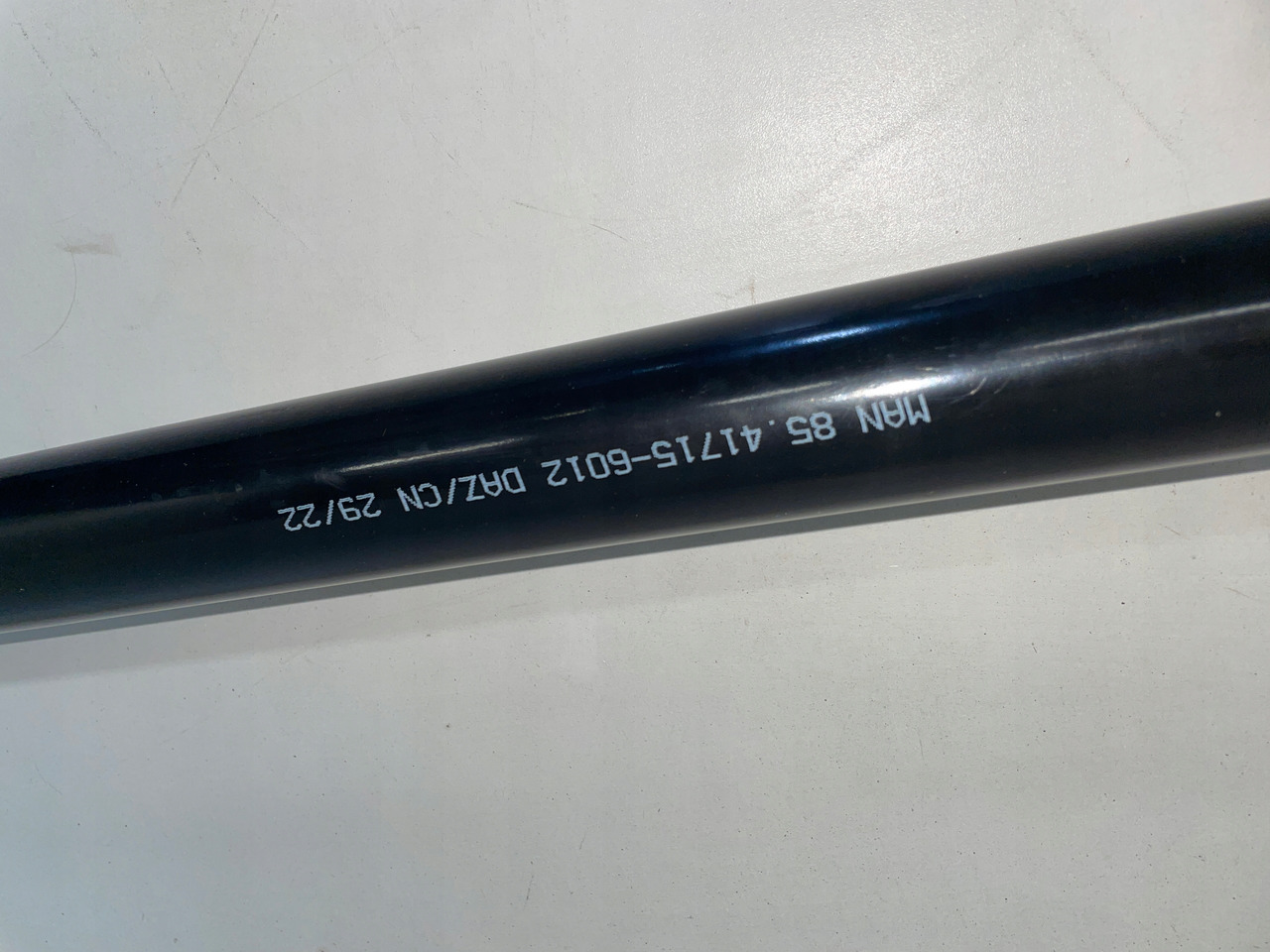 DRĄŻEK WYWROTU KABINY WYWROT MAN TG3 TGX TGS 3 85417156012 - Suspensão da cabina para Camião: foto 3 DRĄŻEK WYWROTU KABINY WYWROT MAN TG3 TGX TGS 3 85417156012 - Suspensão da cabina para Camião: foto 3