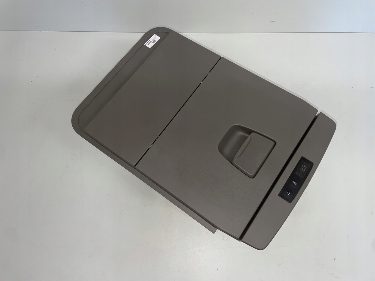 LODÓWKA CHŁODZIARKA SCANIA P G NGS 2770786 - Cabine e interior para Camião: foto 2 LODÓWKA CHŁODZIARKA SCANIA P G NGS 2770786 - Cabine e interior para Camião: foto 2