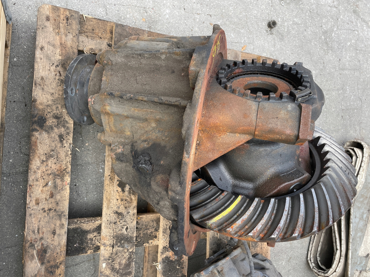 MAN TGX TGS TGA WKŁAD DYFERENCJAŁ MOSTU DYFER 38:15, 81350106301 - Eixo traseiro para Camião: foto 3 MAN TGX TGS TGA WKŁAD DYFERENCJAŁ MOSTU DYFER 38:15, 81350106301 - Eixo traseiro para Camião: foto 3