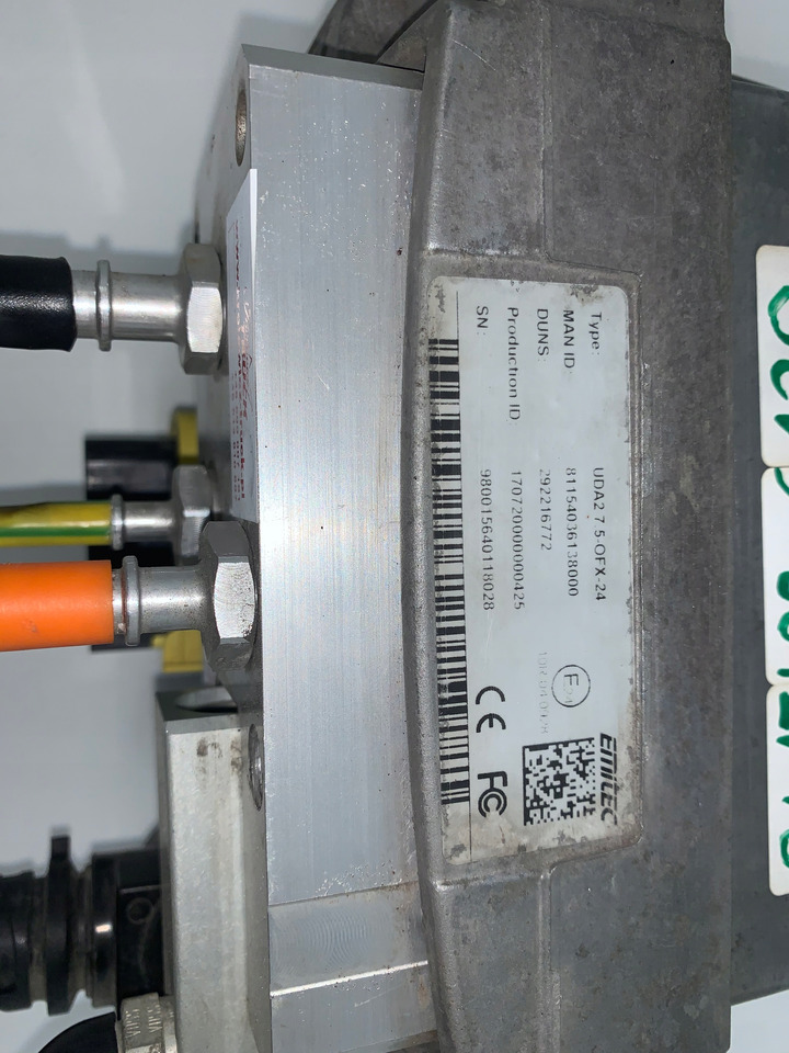 POMPA AD BLUE ADBLUE MAN TGS TGX euro 6 e6 e 6 - Tanque para AdBlue para Camião: foto 3 POMPA AD BLUE ADBLUE MAN TGS TGX euro 6 e6 e 6 - Tanque para AdBlue para Camião: foto 3