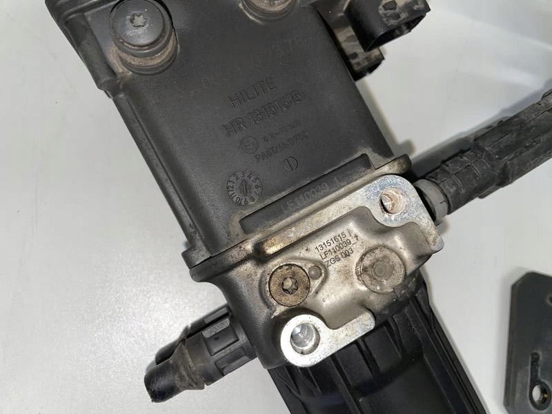 POMPA ADBLUE MERCEDES ACTROS MP4 MP 4 A0001402378 - Tanque para AdBlue para Camião: foto 2 POMPA ADBLUE MERCEDES ACTROS MP4 MP 4 A0001402378 - Tanque para AdBlue para Camião: foto 2