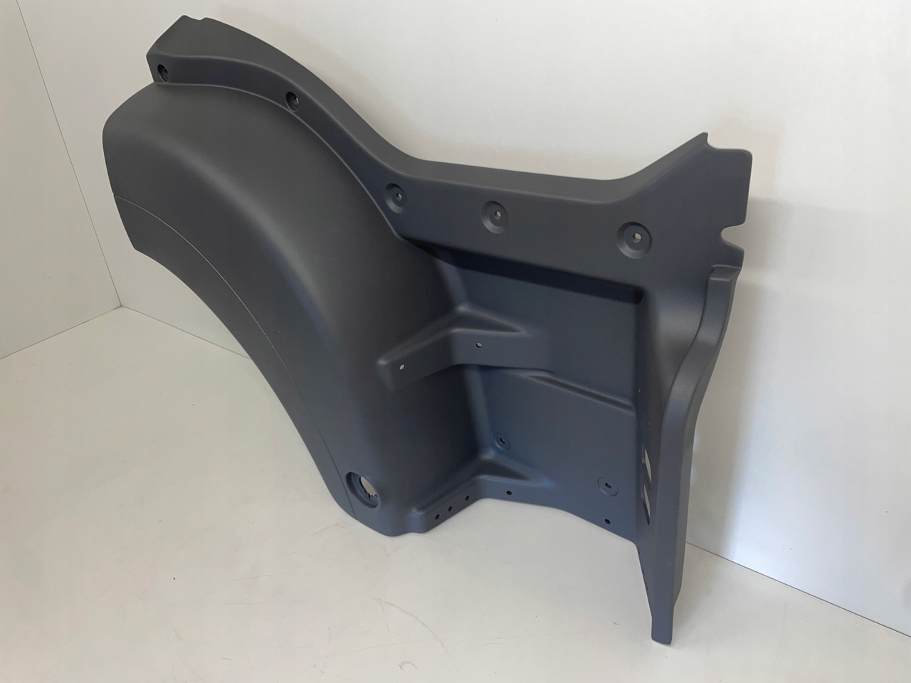 PRAWA STOPNICA MAN TGS E6 81615100870 - Grade radiador para Camião: foto 3 PRAWA STOPNICA MAN TGS E6 81615100870 - Grade radiador para Camião: foto 3