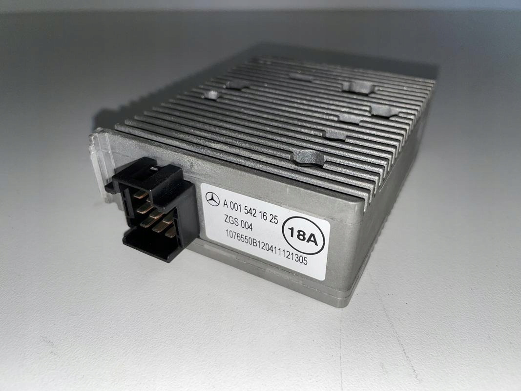 PRZETWORNICA NAPIĘCIA MERCEDES ACTROS A0015421625 - Sistema elétrico para Camião: foto 1 PRZETWORNICA NAPIĘCIA MERCEDES ACTROS A0015421625 - Sistema elétrico para Camião: foto 1