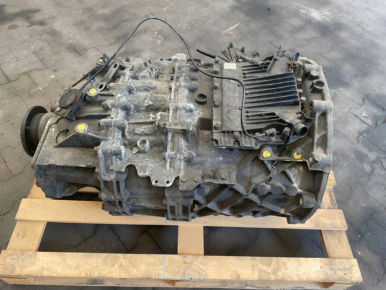 SKRZYNIA BIEGÓW MAN TGS TGX EURO 6 12AS2330TD - Caixa de velocidade para Camião: foto 3 SKRZYNIA BIEGÓW MAN TGS TGX EURO 6 12AS2330TD - Caixa de velocidade para Camião: foto 3