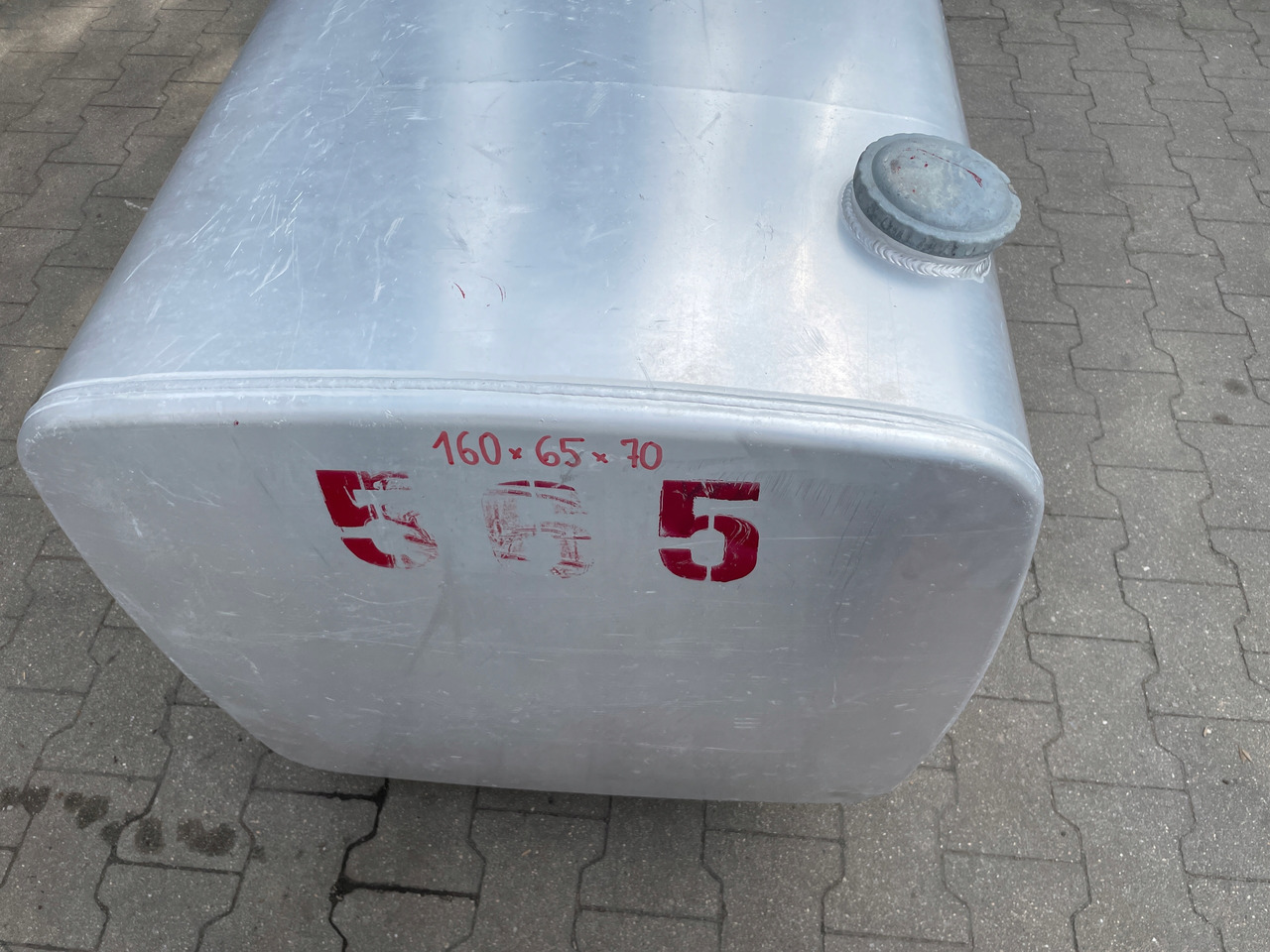 ZBIORNIK PALIWA VOLVO FH 12 FH12 20393553 - Tanque de combustível para Camião: foto 3 ZBIORNIK PALIWA VOLVO FH 12 FH12 20393553 - Tanque de combustível para Camião: foto 3