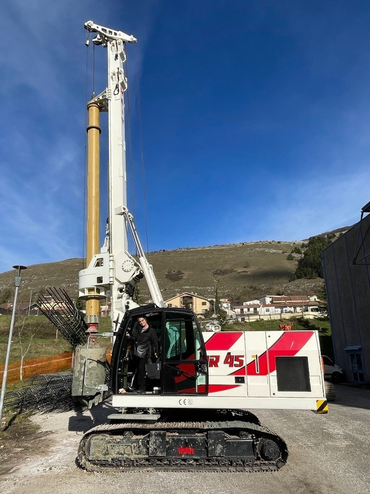 Mait HR45 NOLEGGIO - RENTAL - Bate estaca: foto 1 Mait HR45 NOLEGGIO - RENTAL - Bate estaca: foto 1