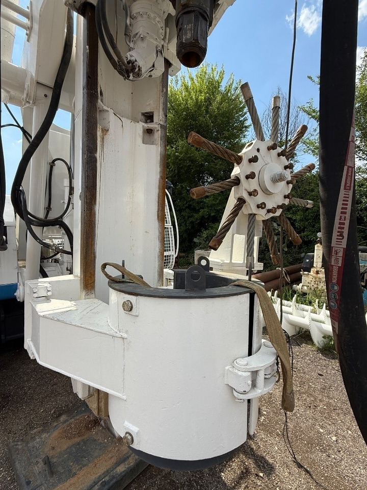 Soilmec R 210 - Bate estaca: foto 3 Soilmec R 210 - Bate estaca: foto 3