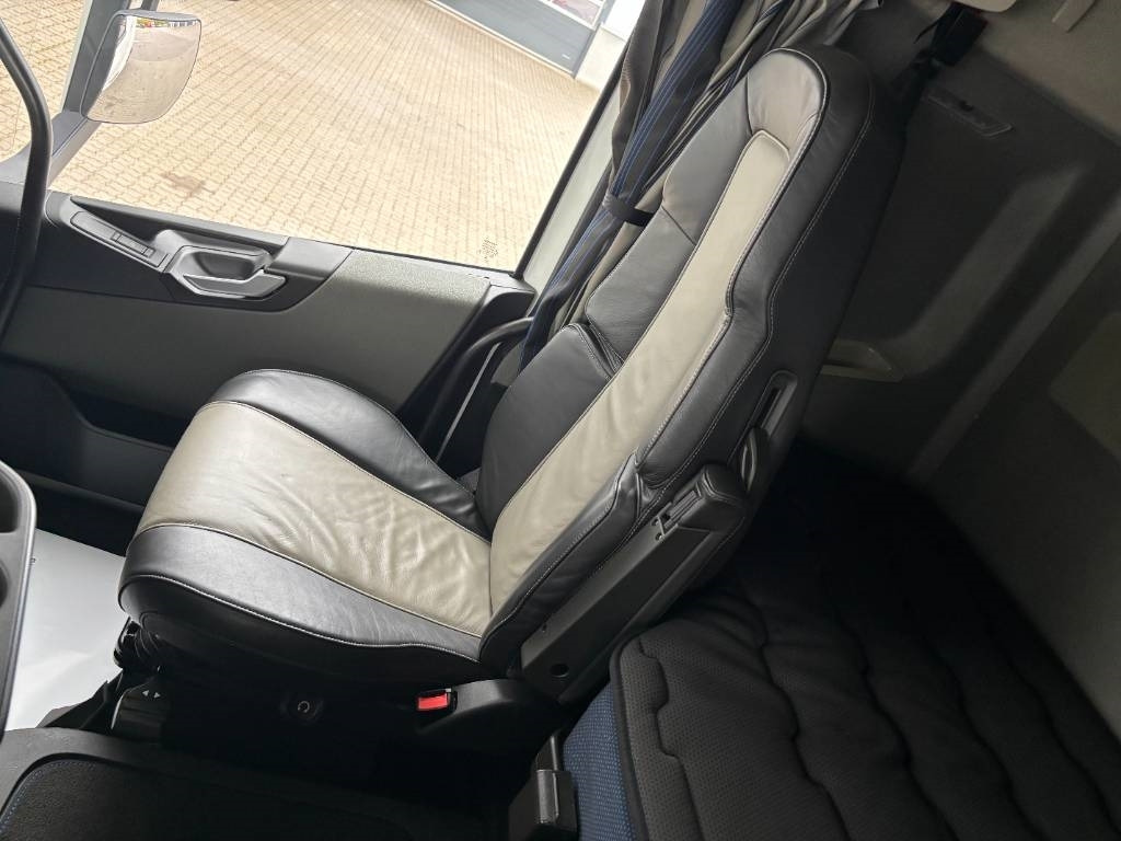 Locação financeira de Volvo FH 500 Volvo FH 500: foto 12