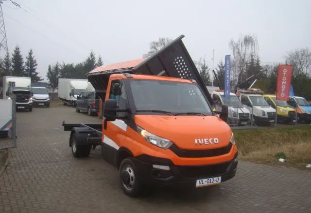 Iveco DAILY 35 C 3-STONNA WYWROTKA - Carrinha basculante: foto 3 Iveco DAILY 35 C 3-STONNA WYWROTKA - Carrinha basculante: foto 3