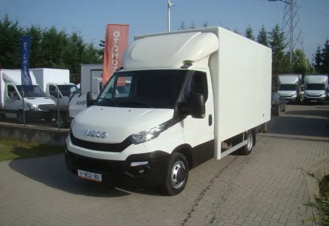 Iveco DAILY 40 C 15 3.0TDI 3.5T DMC WINDA 1000KG1000KG - Carrinha de contentor: foto 1 Iveco DAILY 40 C 15 3.0TDI 3.5T DMC WINDA 1000KG1000KG - Carrinha de contentor: foto 1
