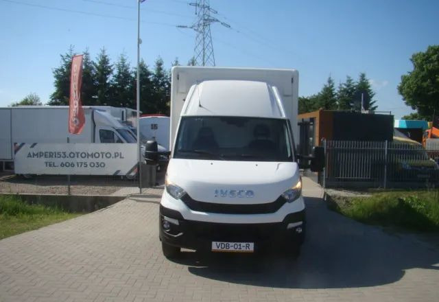 Iveco DAILY 70 C 18 3.0TDI 5.45M WINDA 1000KG - Carrinha de contentor: foto 2 Iveco DAILY 70 C 18 3.0TDI 5.45M WINDA 1000KG - Carrinha de contentor: foto 2