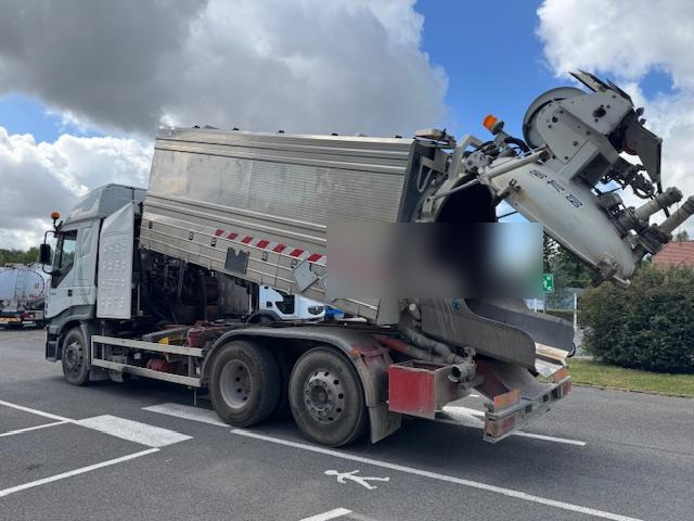 Iveco Stralis 480 - Caminhão limpa fossa: foto 4 Iveco Stralis 480 - Caminhão limpa fossa: foto 4