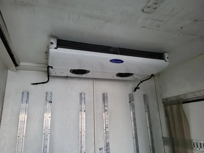 Renault T HIGH 430 - Camião isotérmico: foto 5 Renault T HIGH 430 - Camião isotérmico: foto 5