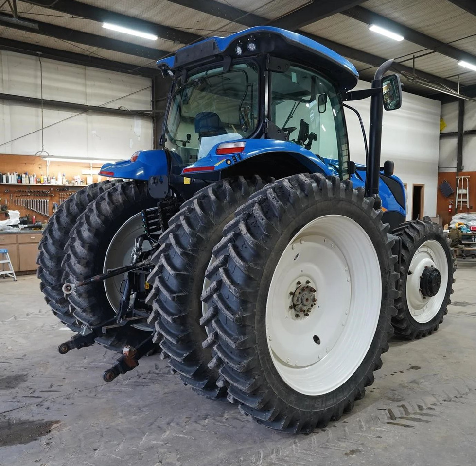 NEW HOLLAND T7.210 - Trator: foto 4 NEW HOLLAND T7.210 - Trator: foto 4