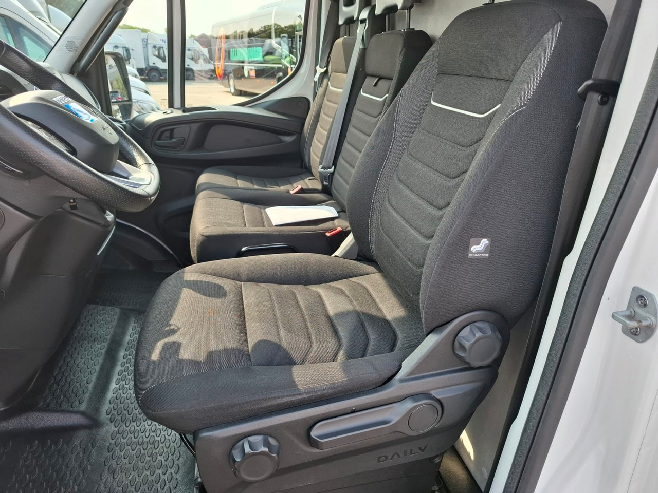 Carrinha de contentor Iveco 35S16A8/P, LBW, Luft, HiMatik, Klima, RFK,: foto 15