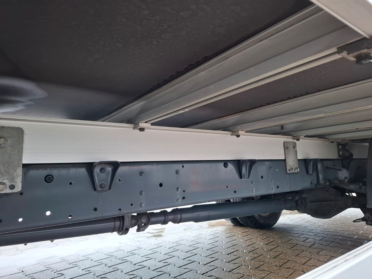 Iveco 72-210A8/P, Klima, Luft, HiMatik, LBW, RFK, - Carrinha de lona: foto 5 Iveco 72-210A8/P, Klima, Luft, HiMatik, LBW, RFK, - Carrinha de lona: foto 5