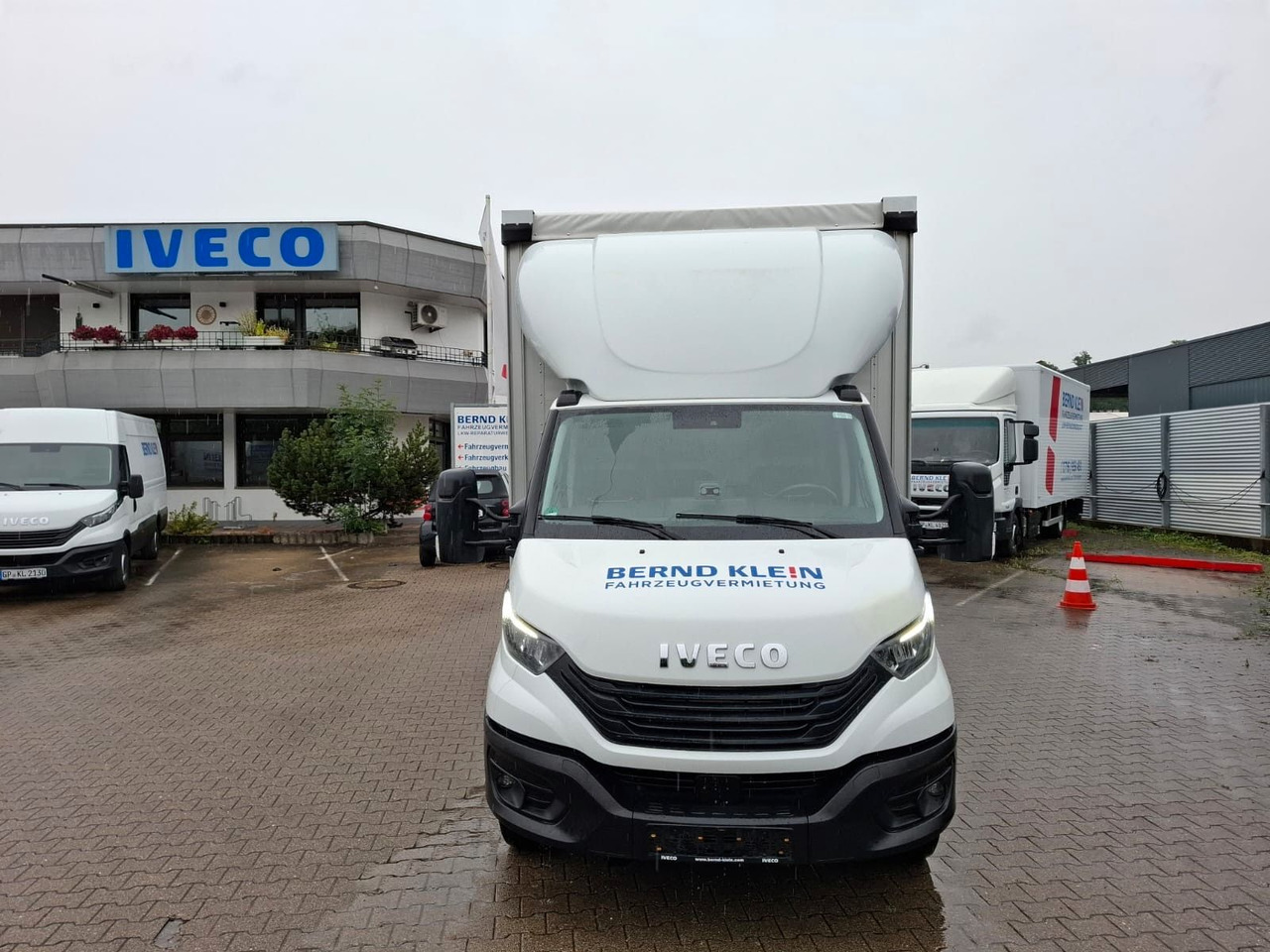 Iveco 72-210A8/P, Klima, Luft, HiMatik, LBW, RFK, - Carrinha de lona: foto 2 Iveco 72-210A8/P, Klima, Luft, HiMatik, LBW, RFK, - Carrinha de lona: foto 2