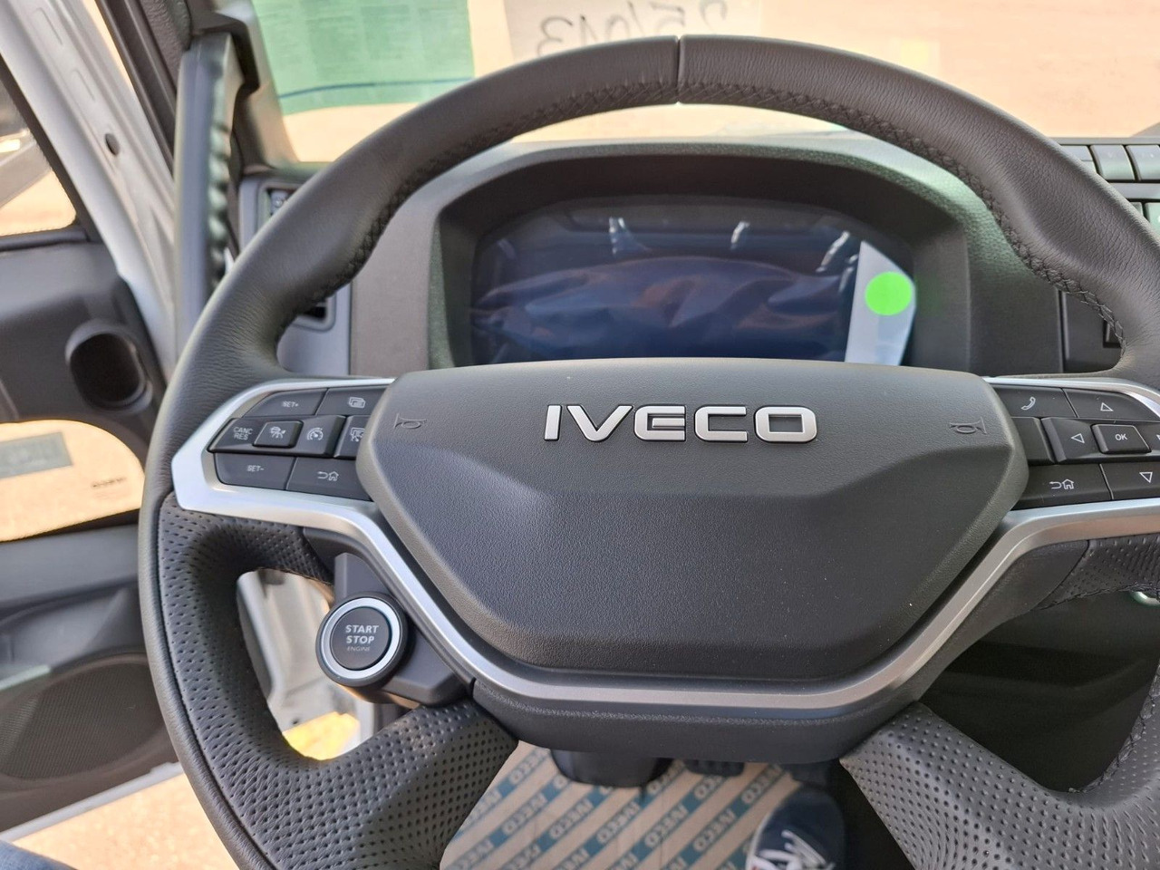 Iveco ML 140-280 FFH, Fahrgestell, Luft, Klima, ... - Camião chassi: foto 5 Iveco ML 140-280 FFH, Fahrgestell, Luft, Klima, ... - Camião chassi: foto 5