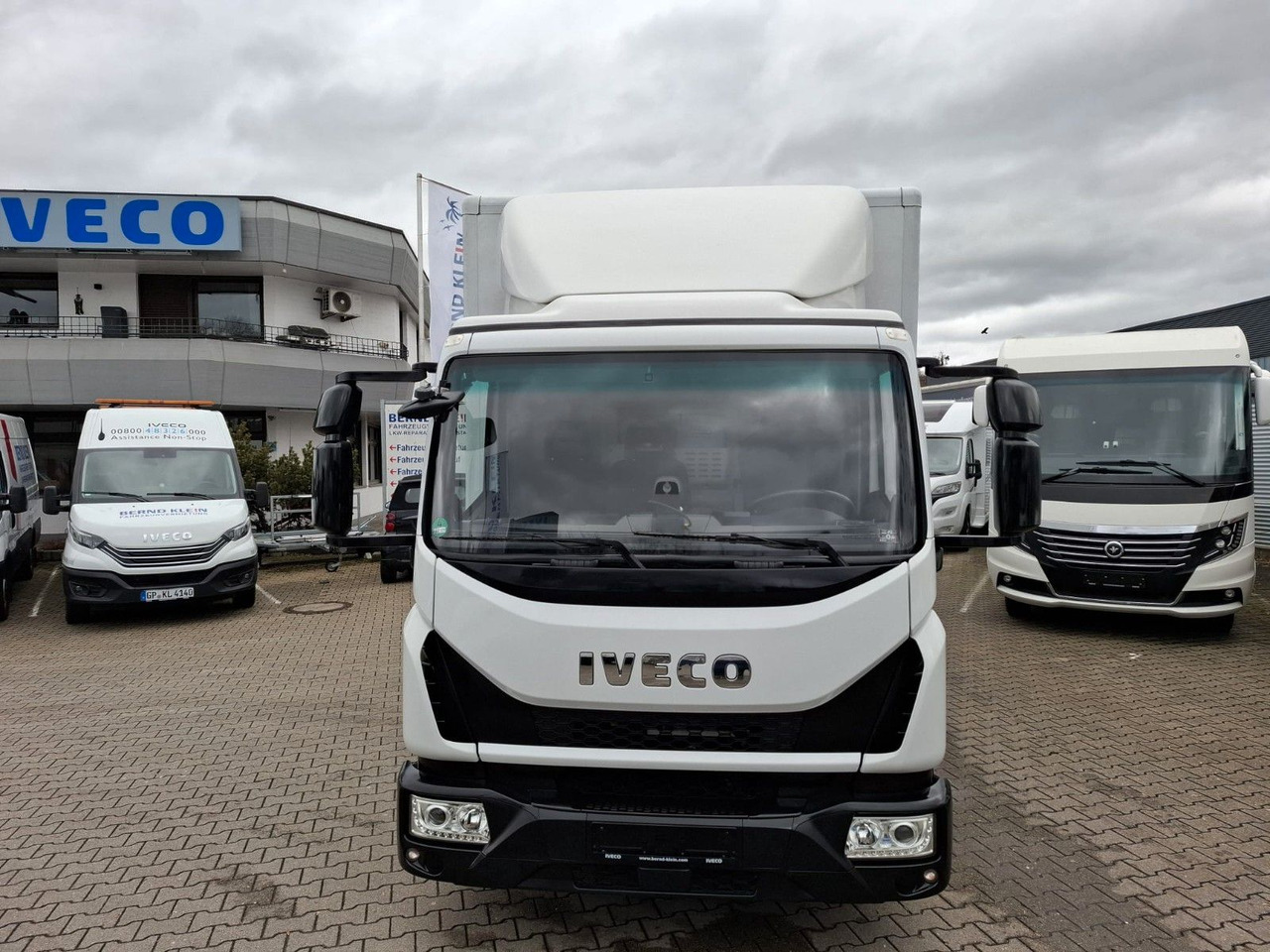 Iveco ML75-210P, Koffer, LBW, Klima, Luft,.. - Carrinha de contentor: foto 3 Iveco ML75-210P, Koffer, LBW, Klima, Luft,.. - Carrinha de contentor: foto 3