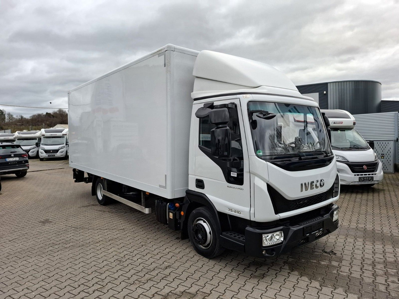 Iveco ML75-210P, Koffer, LBW, Klima, Luft,.. - Carrinha de contentor: foto 2 Iveco ML75-210P, Koffer, LBW, Klima, Luft,.. - Carrinha de contentor: foto 2