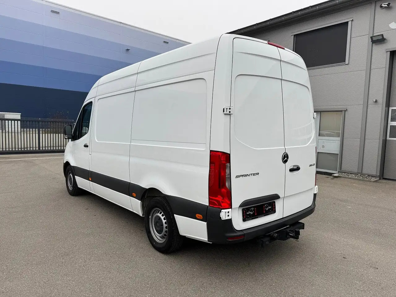 Mercedes-Benz Sprinter 316 CDI Lang Hoch Klima AHK 3,5t - Furgão: foto 5 Mercedes-Benz Sprinter 316 CDI Lang Hoch Klima AHK 3,5t - Furgão: foto 5