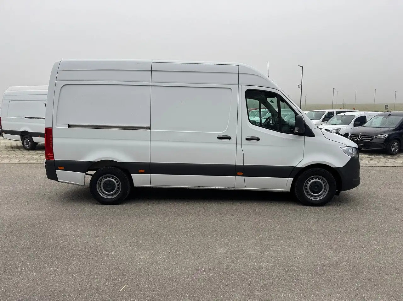 Mercedes-Benz Sprinter 316 CDI Lang Hoch Klima AHK 3,5t - Furgão: foto 4 Mercedes-Benz Sprinter 316 CDI Lang Hoch Klima AHK 3,5t - Furgão: foto 4