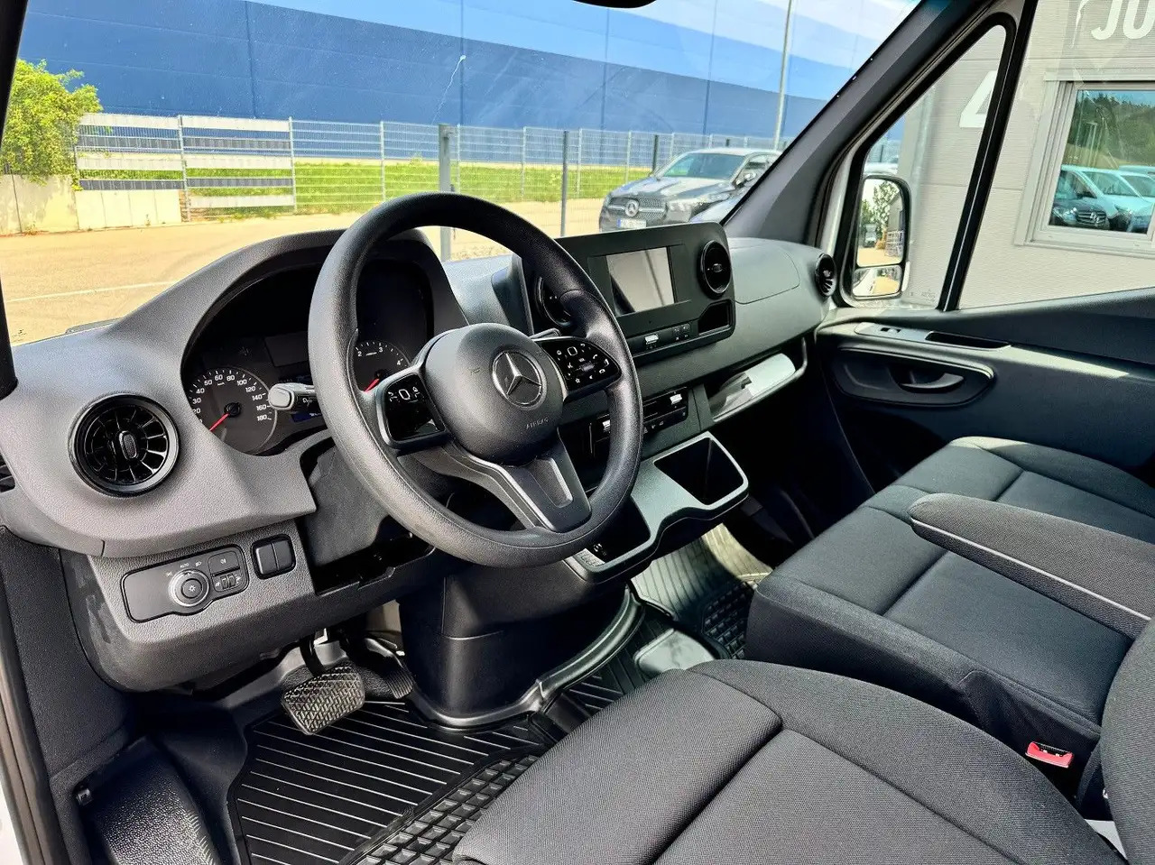 Furgão Mercedes-Benz Sprinter 316 CDI Maxi Lang Extrahoch XXL Klima: foto 11 Furgão Mercedes-Benz Sprinter 316 CDI Maxi Lang Extrahoch XXL Klima: foto 11