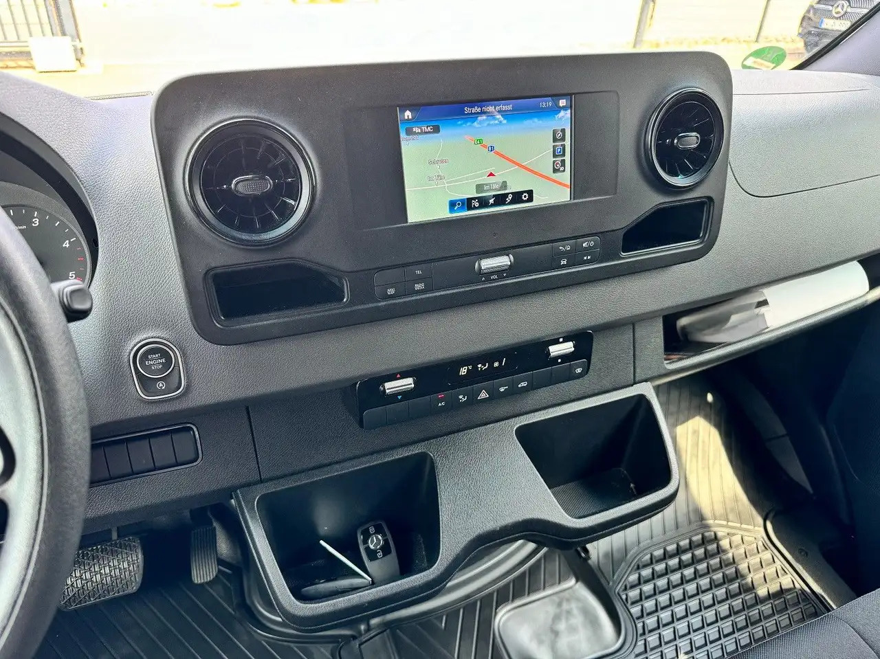 Furgão Mercedes-Benz Sprinter 316 CDI Maxi Lang Extrahoch XXL Klima: foto 12 Furgão Mercedes-Benz Sprinter 316 CDI Maxi Lang Extrahoch XXL Klima: foto 12