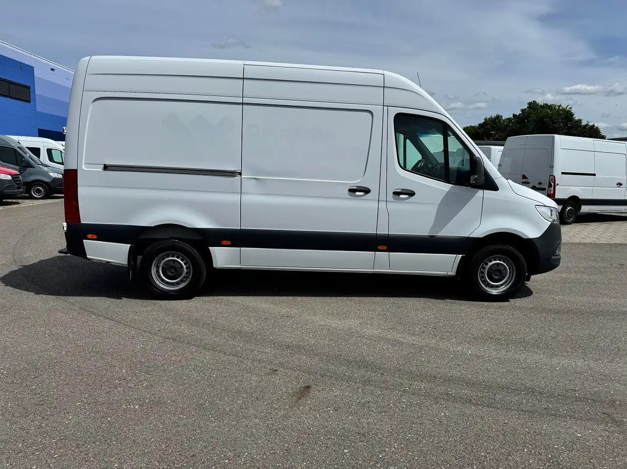 Mercedes-Benz Sprinter 317 CDI Lang Hoch Klima MBUX AHK - Furgão: foto 4 Mercedes-Benz Sprinter 317 CDI Lang Hoch Klima MBUX AHK - Furgão: foto 4