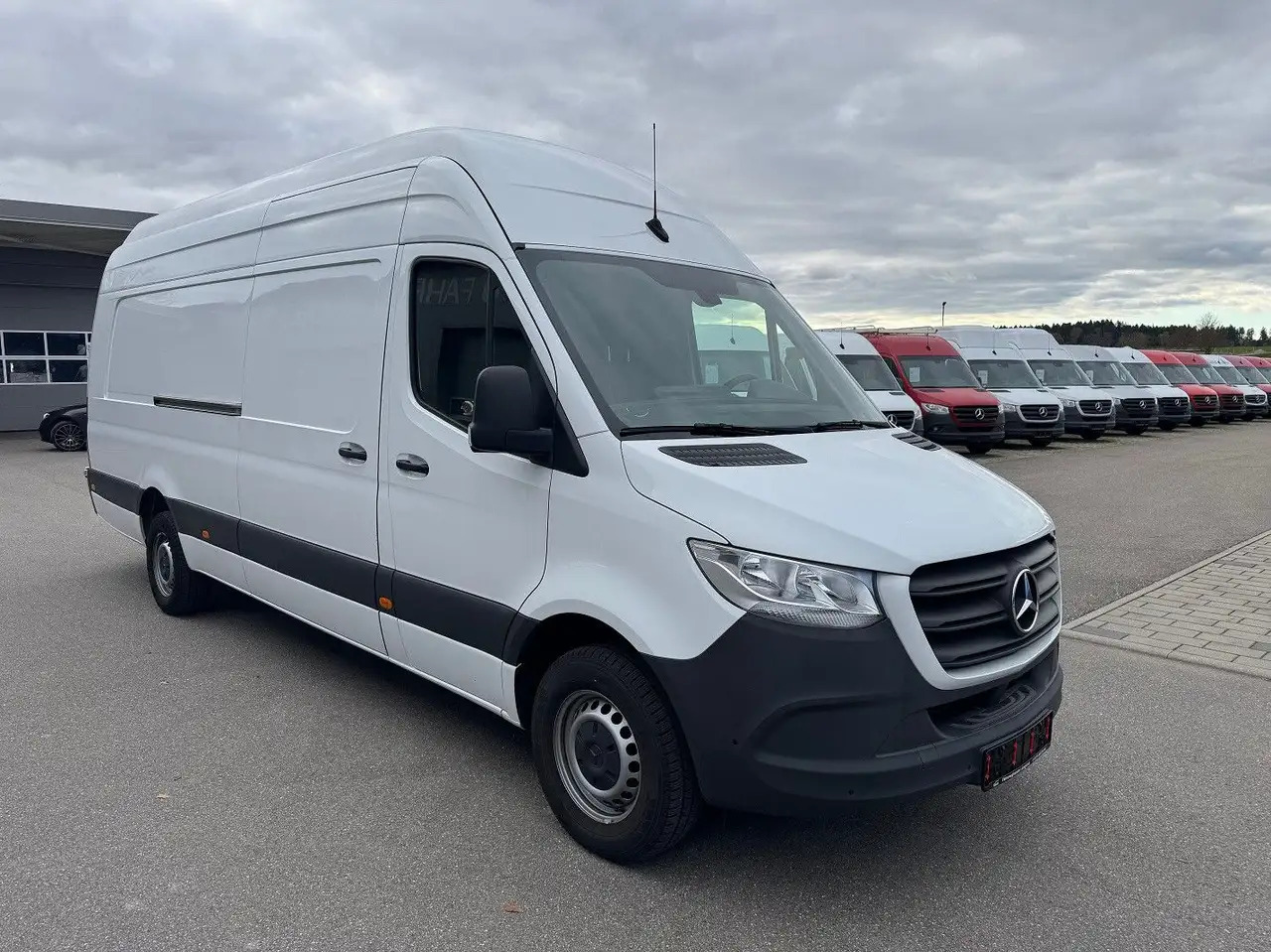 Mercedes-Benz Sprinter 317 CDI Maxi Lang Extralang XXL MBUX - Furgão: foto 2 Mercedes-Benz Sprinter 317 CDI Maxi Lang Extralang XXL MBUX - Furgão: foto 2