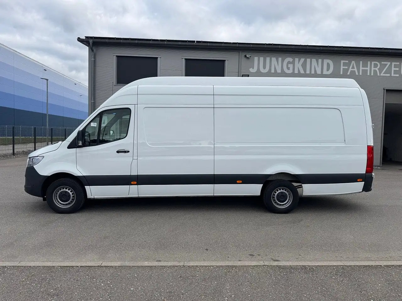 Mercedes-Benz Sprinter 317 CDI Maxi Lang Extralang XXL MBUX - Furgão: foto 3 Mercedes-Benz Sprinter 317 CDI Maxi Lang Extralang XXL MBUX - Furgão: foto 3