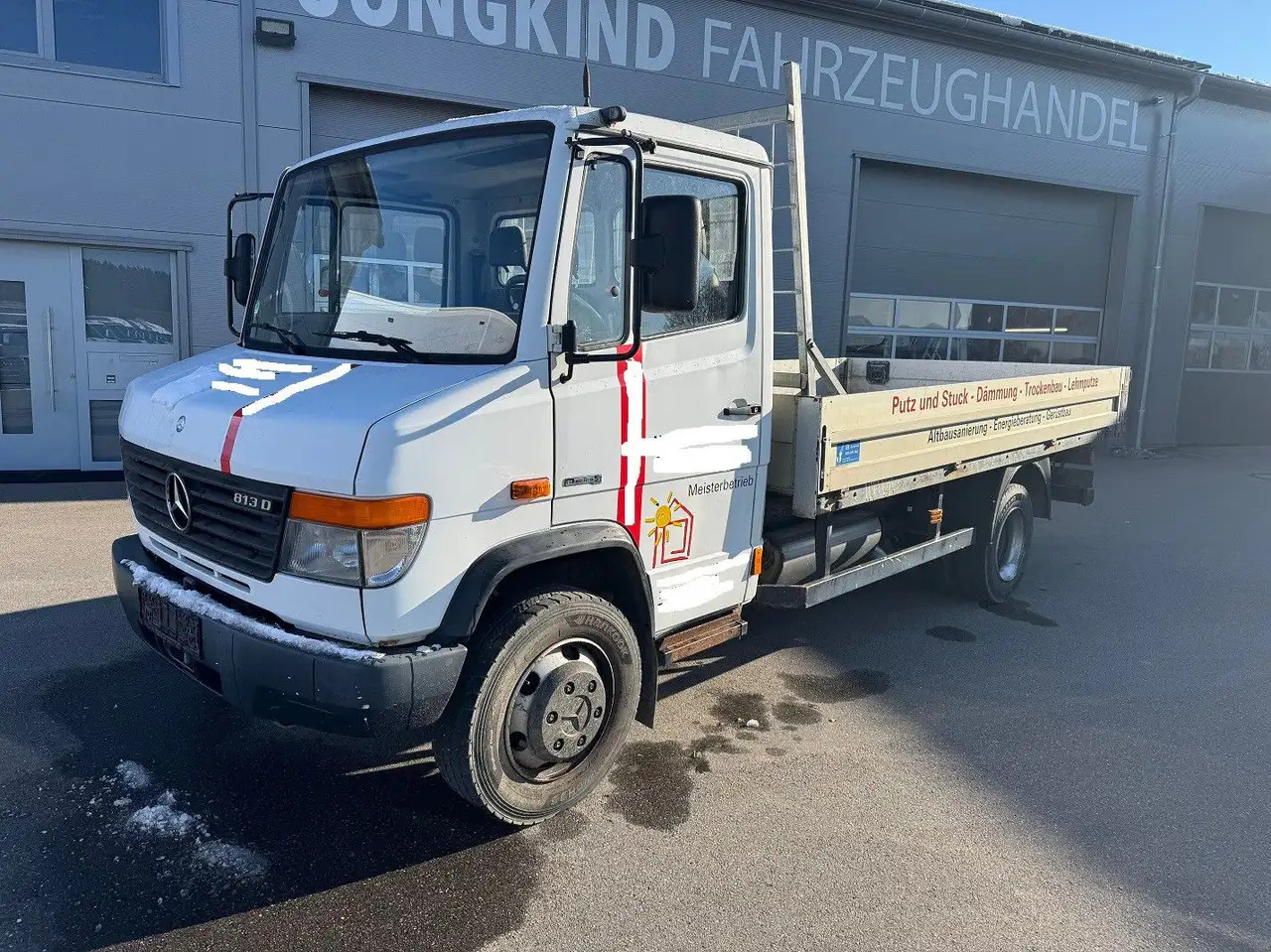 Mercedes-Benz Vario 813D Pritsche Lang AHK - Camião de caixa aberta/ Plataforma: foto 1 Mercedes-Benz Vario 813D Pritsche Lang AHK - Camião de caixa aberta/ Plataforma: foto 1