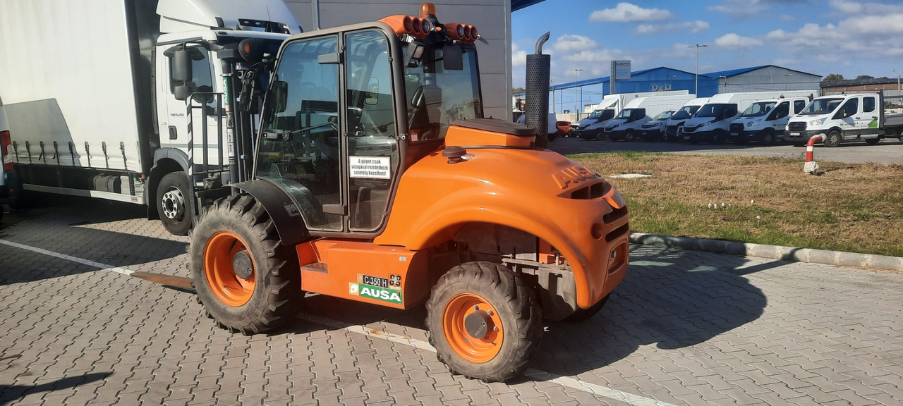 AUSA C350HX 4 Closed Cabin All Wheel Drive - Empilhador a diesel: foto 3 AUSA C350HX 4 Closed Cabin All Wheel Drive - Empilhador a diesel: foto 3